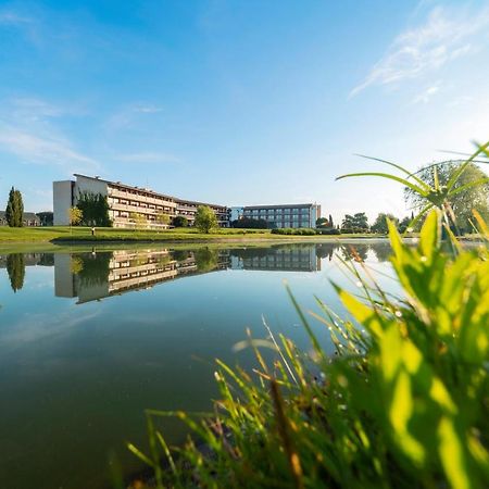 Hotel Mas Sola Санта-Колома-де-Фарн Экстерьер фото