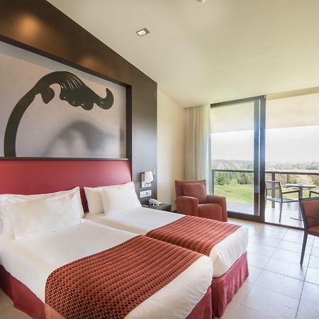 Hotel Mas Sola Санта-Колома-де-Фарн Экстерьер фото