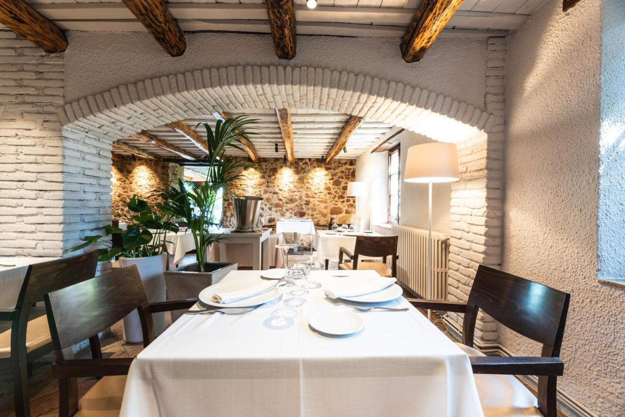 Hotel Mas Sola Санта-Колома-де-Фарн Экстерьер фото